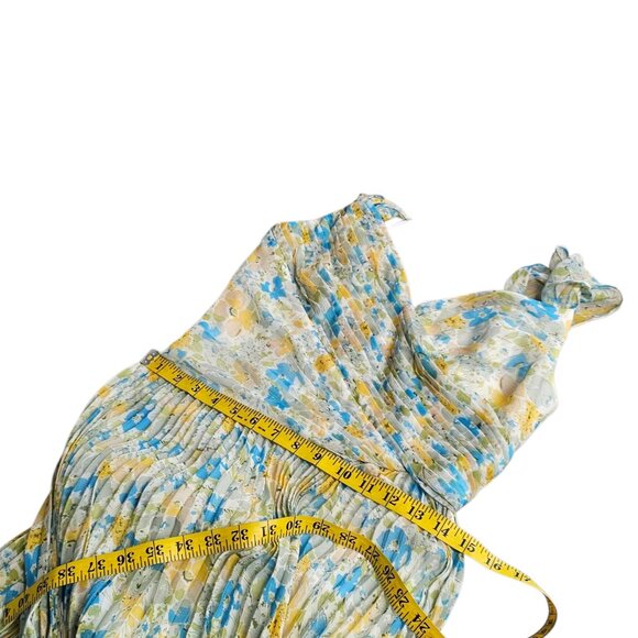 ASTR The Label Pleated Cold Shoulder Midi Dress