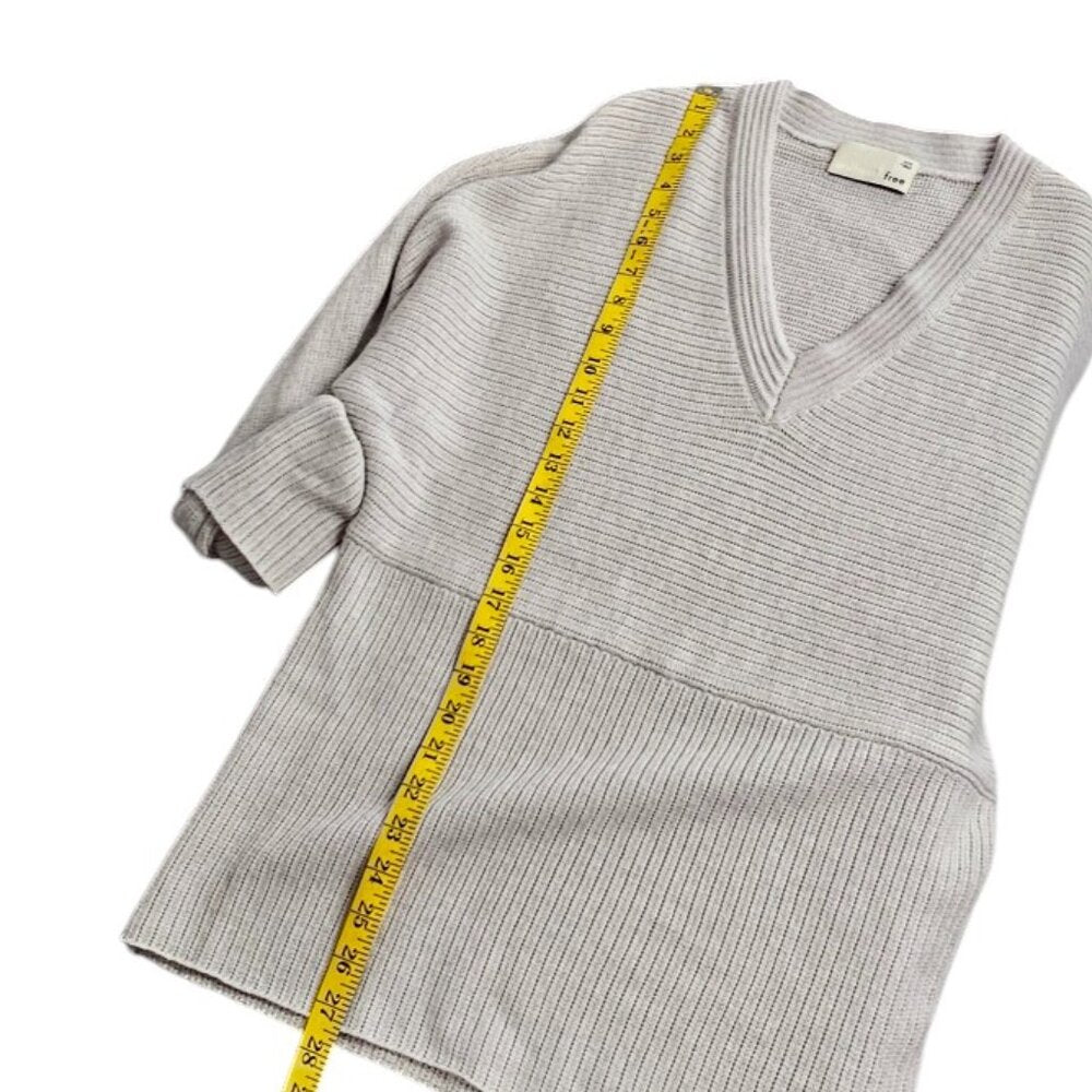 100% Merino Wool Knit Oversized V-Neck Sweater