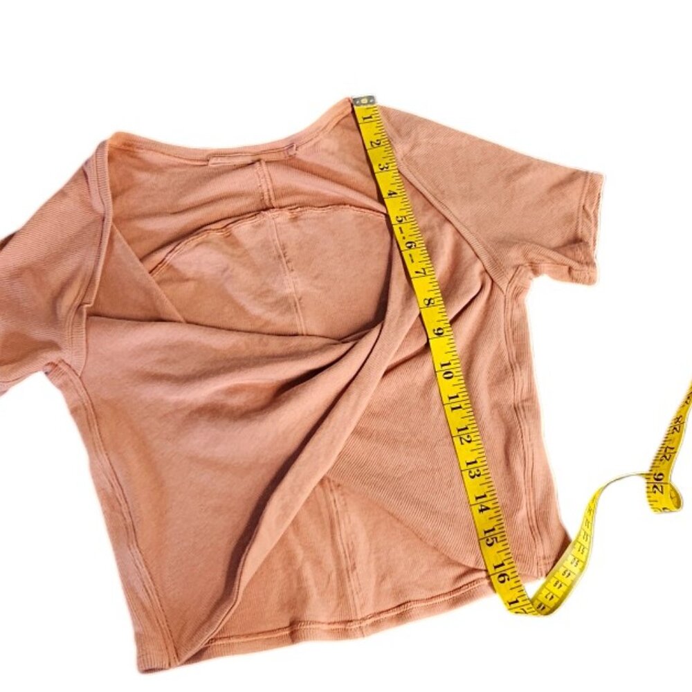 Lululemon LA Twist Front Crop Top