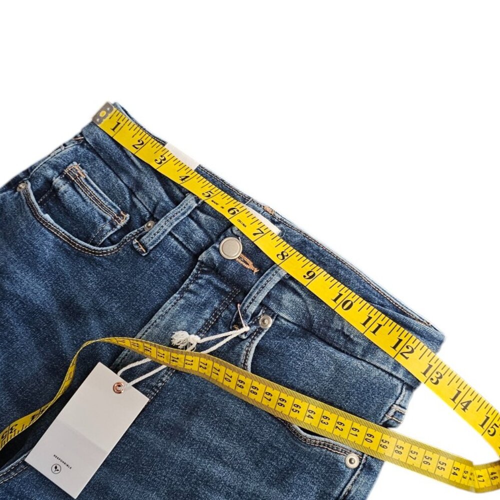 Good American Good Legs Cigarette Jeans