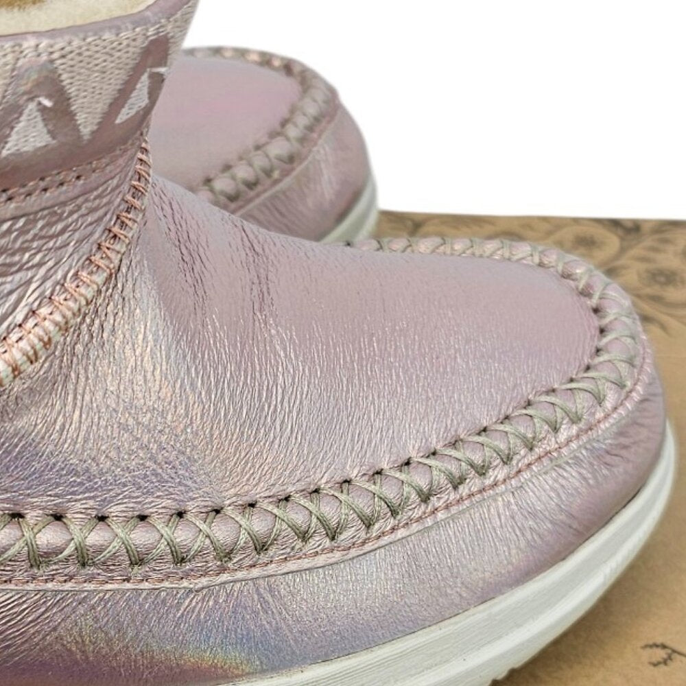 Manitobah Mukluks Womens Reflections Ankle Boots