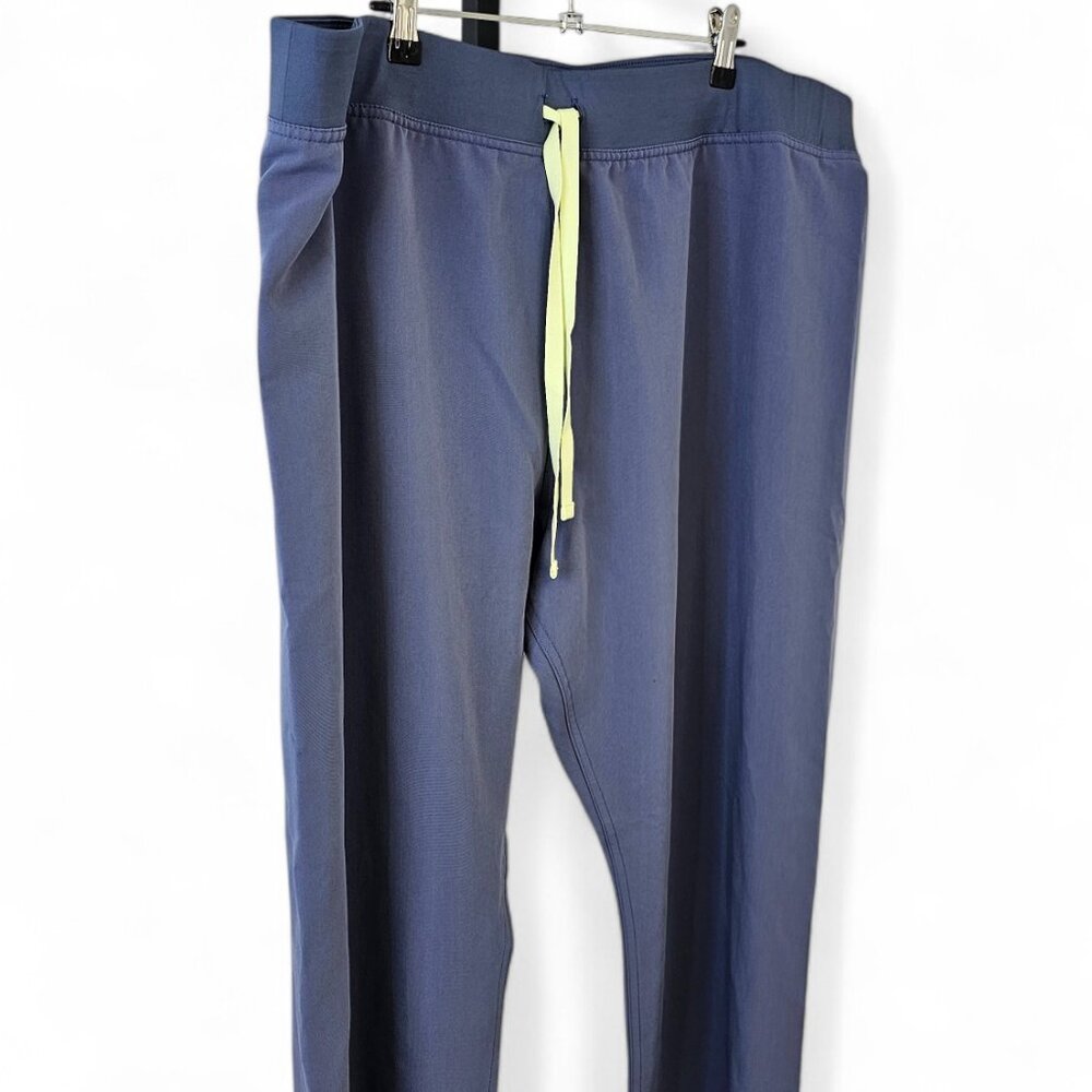 FIGS Technical Collection Womens Livingston Basic Scrub Pants