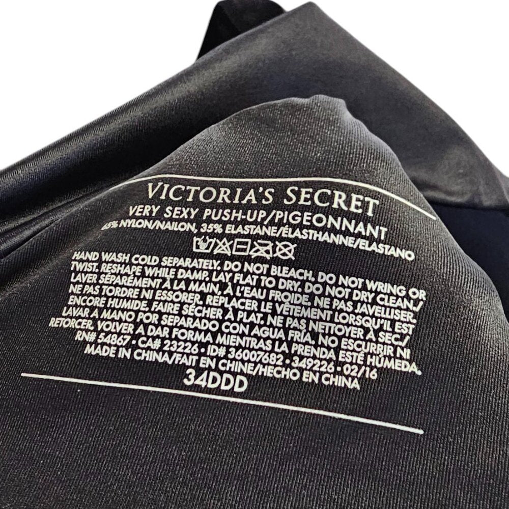 Victoria's Secret Very Sexy Push Up Bra Front Close