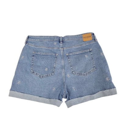 Hollister Curvy Ultra High Rise Mom Shorts