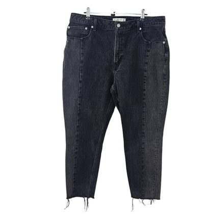 Abercrombie & Fitch The Mom High Rise Jeans