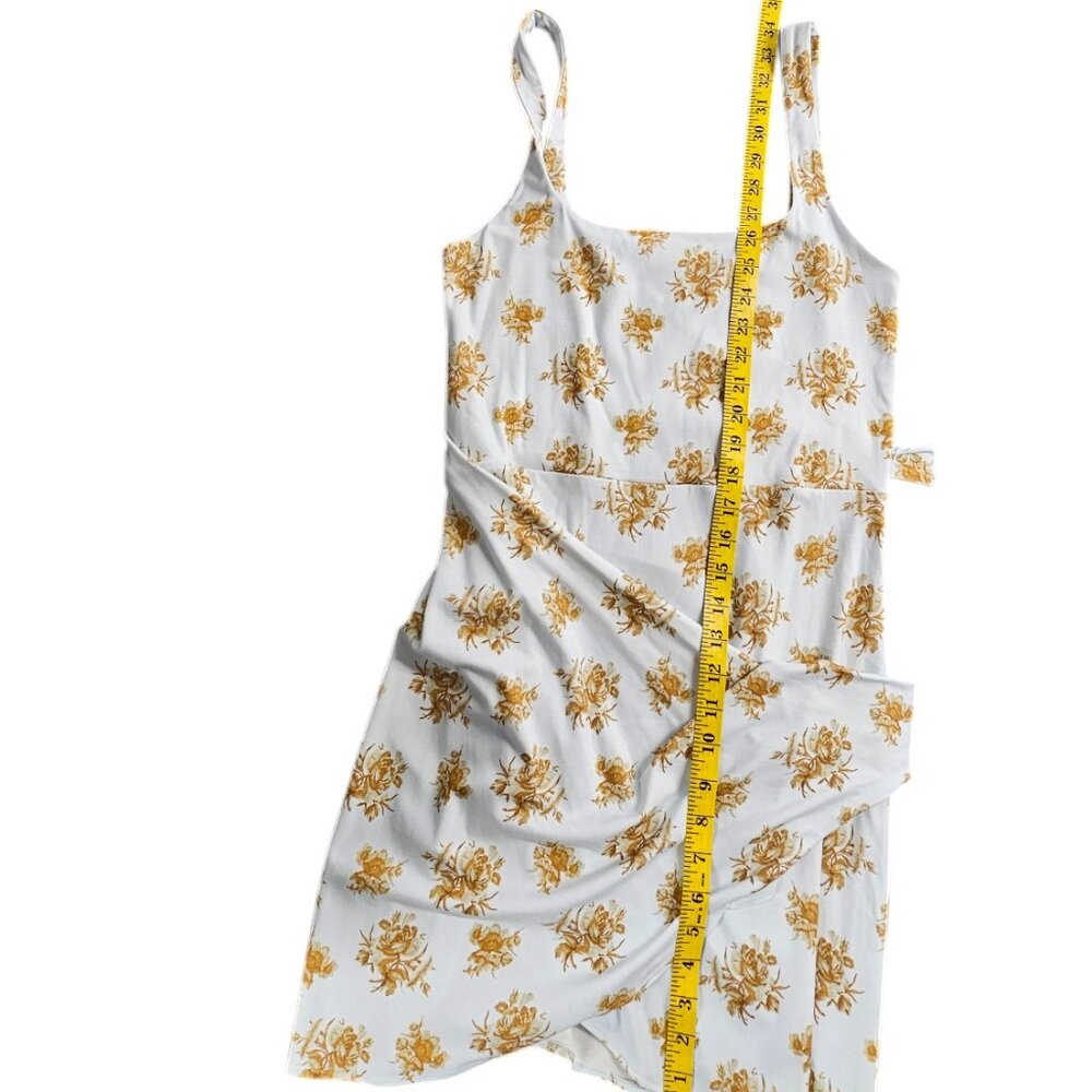 Aritzia Wilfred New Saturn Mini Wrap Dress Floral Print Luxy Thrift Aritzia Wilfred New Saturn Mini Wrap Dress Floral Print Luxy Thrift